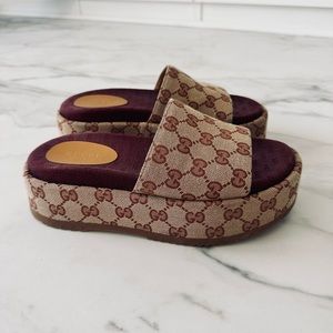 Gucci GG Angeline platform slide